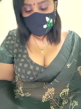 Queenflowerr online show from 11-04-25, 02:38