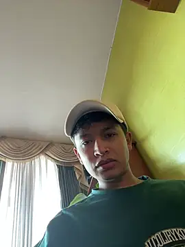 Snapshot of sebaxx8_ chatting on 01-22-25, 10:15 sebaxx8 online show from 01-22-25, 10:15