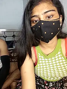 Snapshot of Love-N chatting on 02-04-26, 01:55 Love-N online show from 02-04-26, 01:55