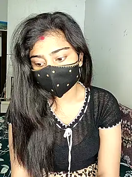 Snapshot of Love-N chatting on 02-10-26, 12:37 Love-N online show from 02-10-26, 12:37