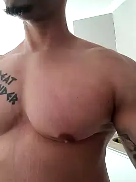 Snapshot of badbrown chatting on 02-06-25, 12:48 badbrown online show from 02-06-25, 12:48