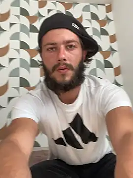 Coucou56 online show from 06-10-26, 04:17