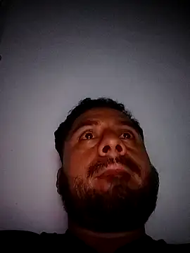 Snapshot of Ant1990 chatting on 09-21-25, 03:30 Ant1990 online show from 09-21-25, 03:30