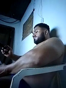 Snapshot of Ant1990 chatting on 11-24-25, 02:44 Ant1990 online show from 11-24-25, 02:44