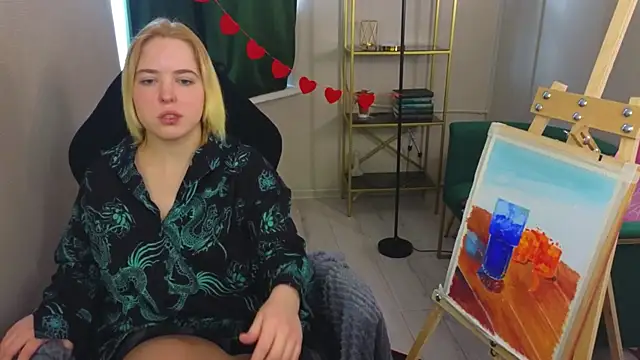 Snapshot of Manic_pixie_ chatting on 02-16-25, 11:05 Manic pixie online show from 02-16-25, 11:05