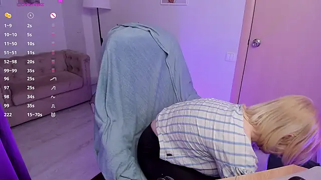 Snapshot of Manic_pixie_ chatting on 03-06-25, 03:35 Manic pixie online show from 03-06-25, 03:35