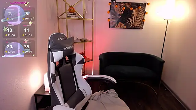 Snapshot of Manic_pixie_ chatting on 10-29-25, 03:58 Manic pixie online show from 10-29-25, 03:58