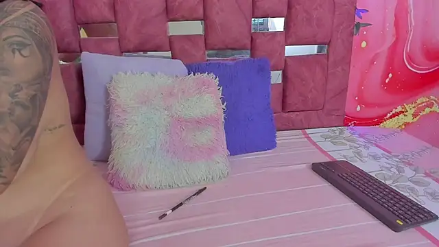 scarlett  evans  online show from 07-09-26, 06:23