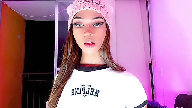 Snapshot of lucyangel_11 chatting on 02-11-25, 07:54 lucyangel 11 online show from 02-11-25, 07:54