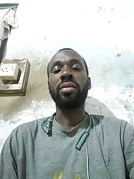 Snapshot of onewinnertee chatting on 10-22-25, 01:39 onewinnertee online show from 10-22-25, 01:39