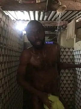 Snapshot of onewinnertee chatting on 11-17-25, 12:22 onewinnertee online show from 11-17-25, 12:22