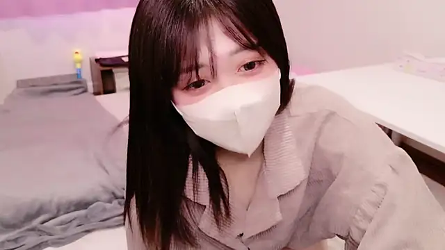 Snapshot of NA-KAREN-V8 chatting on 02-14-25, 05:30 NA-KAREN-V8 online show from 02-14-25, 05:30