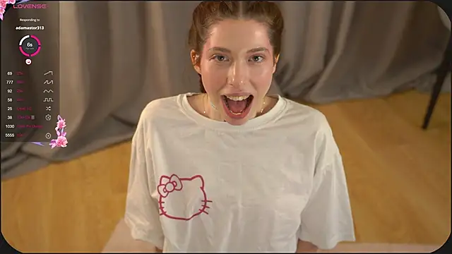 Snapshot of HappyVivy chatting on 02-10-25, 11:04 HappyVivy online show from 02-10-25, 11:04