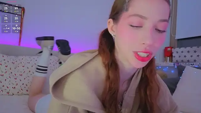 Snapshot of HappyVivy chatting on 09-14-25, 11:04 HappyVivy online show from 09-14-25, 11:04