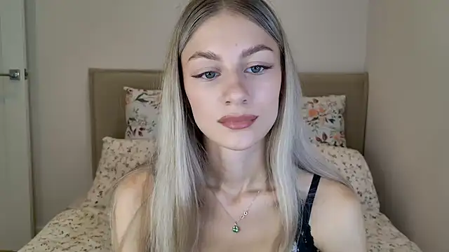 Snapshot of GabriellaOlsen chatting on 10-06-25, 10:34 GabriellaOlsen online show from 10-06-25, 10:34