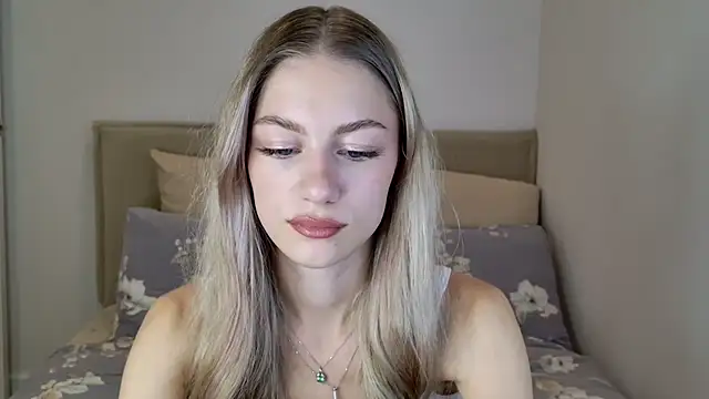 Snapshot of GabriellaOlsen chatting on 10-16-25, 10:38 GabriellaOlsen online show from 10-16-25, 10:38