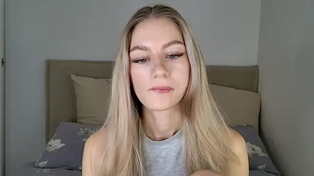 Snapshot of GabriellaOlsen chatting on 10-17-25, 09:45 GabriellaOlsen online show from 10-17-25, 09:45