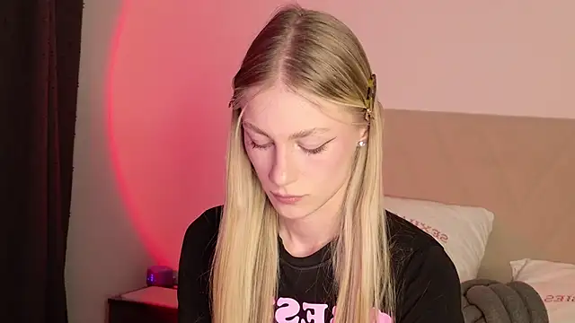 Snapshot of GabriellaOlsen chatting on 03-21-26, 04:54 GabriellaOlsen online show from 03-21-26, 04:54