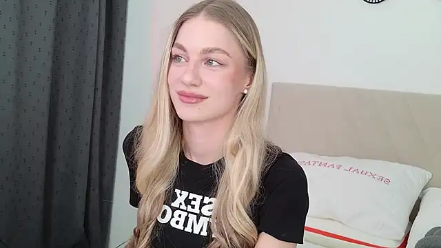 Snapshot of GabriellaOlsen chatting on 04-02-26, 03:20 GabriellaOlsen online show from 04-02-26, 03:20