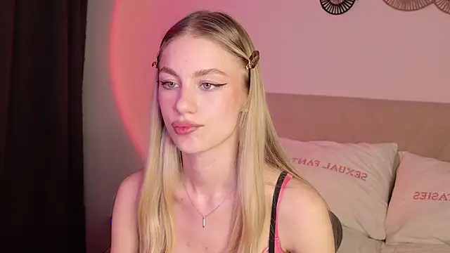 Snapshot of GabriellaOlsen chatting on 04-03-26, 01:53 GabriellaOlsen online show from 04-03-26, 01:53
