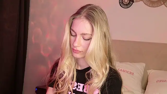 Snapshot of GabriellaOlsen chatting on 04-04-26, 04:26 GabriellaOlsen online show from 04-04-26, 04:26