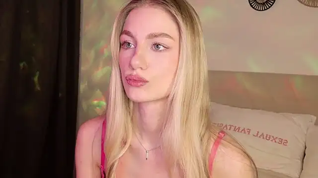 Snapshot of GabriellaOlsen chatting on 04-05-26, 04:59 GabriellaOlsen online show from 04-05-26, 04:59
