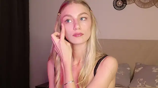 Snapshot of GabriellaOlsen chatting on 05-20-26, 05:52 GabriellaOlsen online show from 05-20-26, 05:52