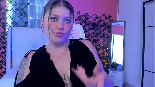 alaia greyy online show from 03-28-26, 01:33