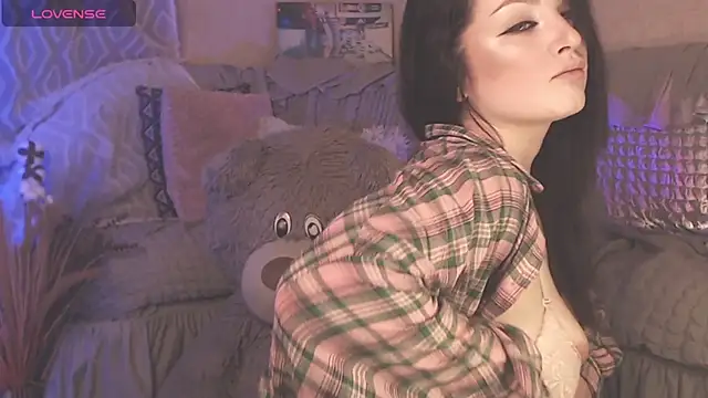 Snapshot of BritneyBarker chatting on 01-02-25, 01:17 BritneyBarker online show from 01-02-25, 01:17