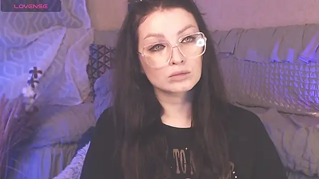 Snapshot of BritneyBarker chatting on 01-11-25, 02:52 BritneyBarker online show from 01-11-25, 02:52