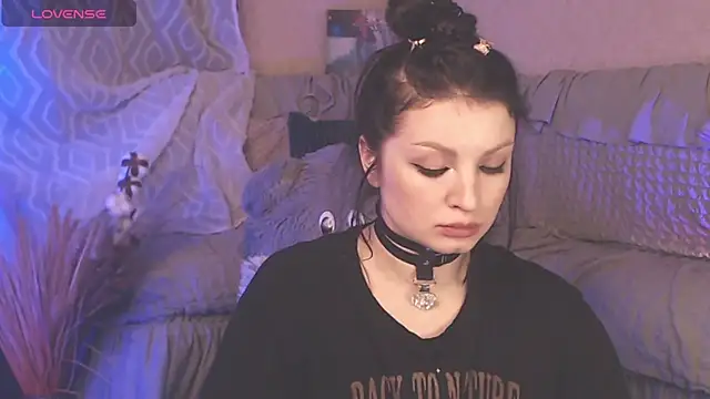 Snapshot of BritneyBarker chatting on 01-11-25, 06:03 BritneyBarker online show from 01-11-25, 06:03