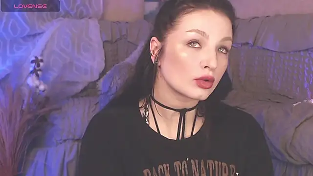 Snapshot of BritneyBarker chatting on 01-16-25, 01:27 BritneyBarker online show from 01-16-25, 01:27