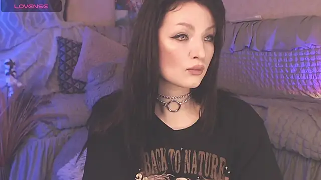 Snapshot of BritneyBarker chatting on 01-25-25, 01:54 BritneyBarker online show from 01-25-25, 01:54