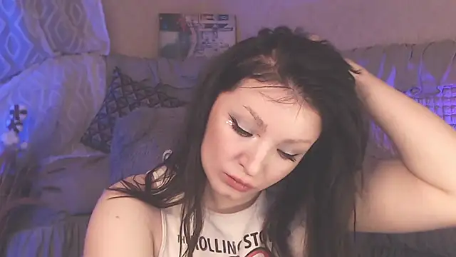 Snapshot of BritneyBarker chatting on 01-29-25, 12:01 BritneyBarker online show from 01-29-25, 12:01