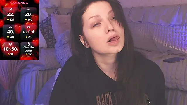 Snapshot of BritneyBarker chatting on 02-02-25, 01:02 BritneyBarker online show from 02-02-25, 01:02