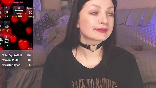 Snapshot of BritneyBarker chatting on 02-12-25, 05:05 BritneyBarker online show from 02-12-25, 05:05