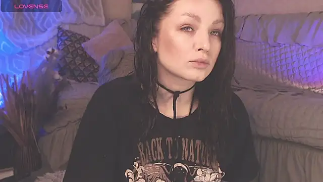Snapshot of BritneyBarker chatting on 02-13-25, 02:12 BritneyBarker online show from 02-13-25, 02:12