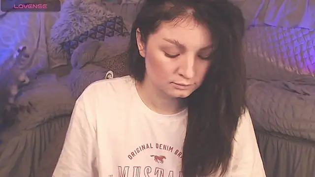 Snapshot of BritneyBarker chatting on 02-23-25, 02:29 BritneyBarker online show from 02-23-25, 02:29