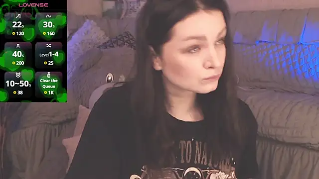 Snapshot of BritneyBarker chatting on 02-26-25, 01:32 BritneyBarker online show from 02-26-25, 01:32