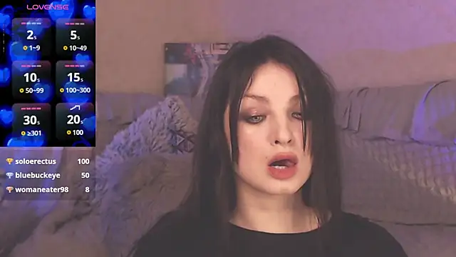 Snapshot of BritneyBarker chatting on 03-17-25, 05:56 BritneyBarker online show from 03-17-25, 05:56