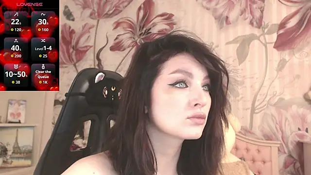 Snapshot of BritneyBarker chatting on 09-10-25, 01:38 BritneyBarker online show from 09-10-25, 01:38