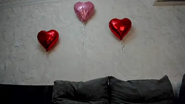 Snapshot of Yuki_miiii chatting on 02-16-25, 05:37 Yuki miiii online show from 02-16-25, 05:37