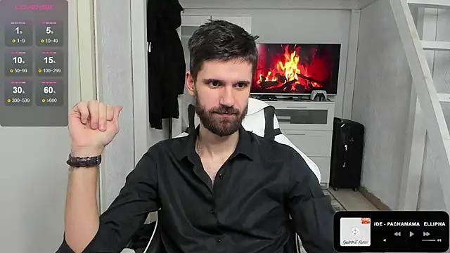 DavidNaidis online show from 02-11-25, 01:41