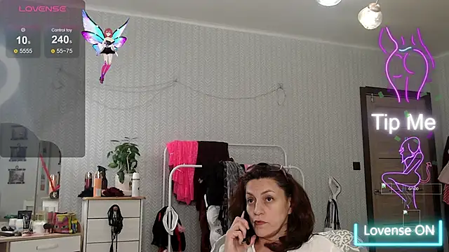 Soffya Soy online show from 11-23-25, 01:11