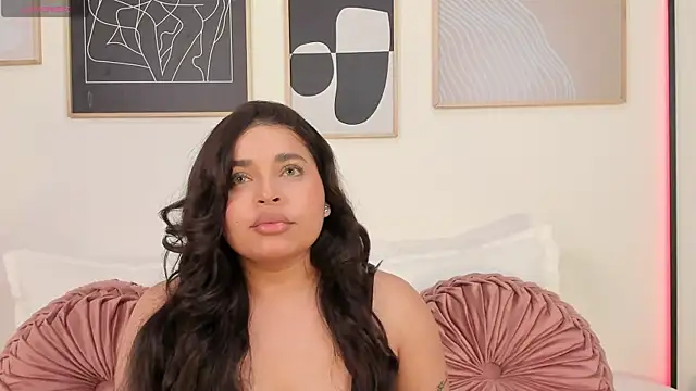 RachelRusso online show from 02-08-25, 05:40