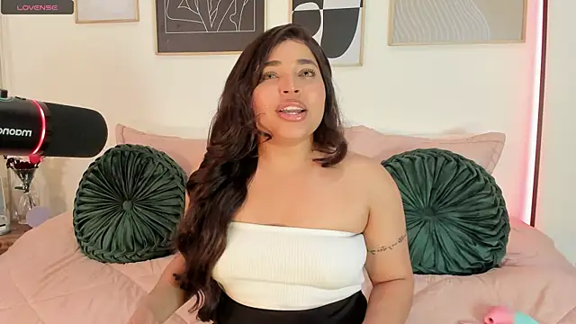 RachelRusso online show from 03-06-25, 05:14