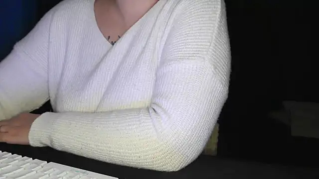 Snapshot of bunnyfox420 chatting on 11-20-25, 06:40 bunnyfox420 online show from 11-20-25, 06:40