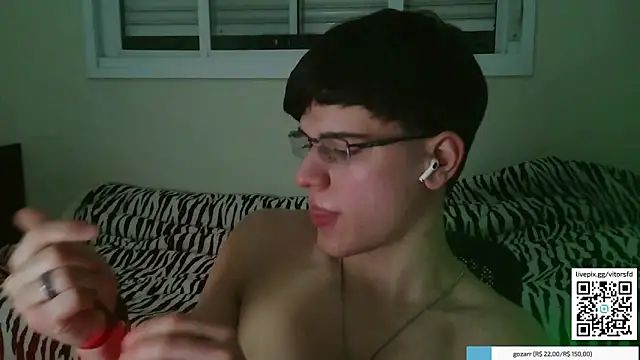 vitorsafado19 online show from 10-22-25, 01:28