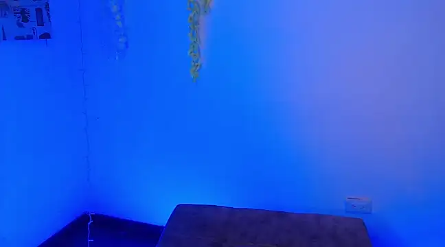 caamille025 online show from 02-02-25, 10:35