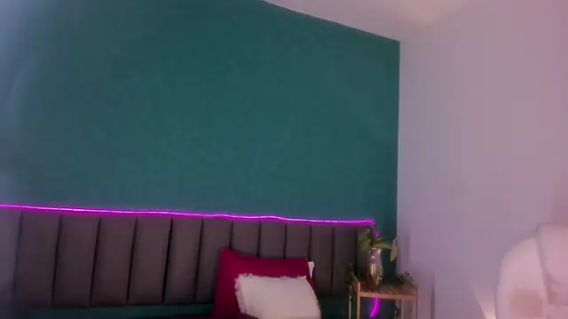 Snapshot of AriaMoonLight chatting on 09-26-25, 11:58 AriaMoonLight online show from 09-26-25, 11:58